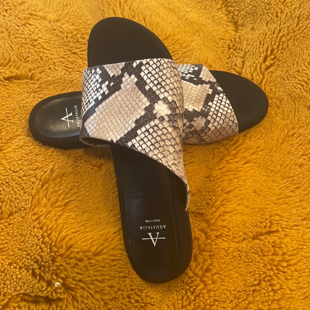 Women’s Snake Print Aquatalia slides size 8.5 NEW